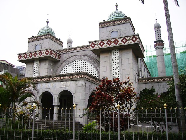 1200px-Taipei_Grand_Mosque_20060112.jpg